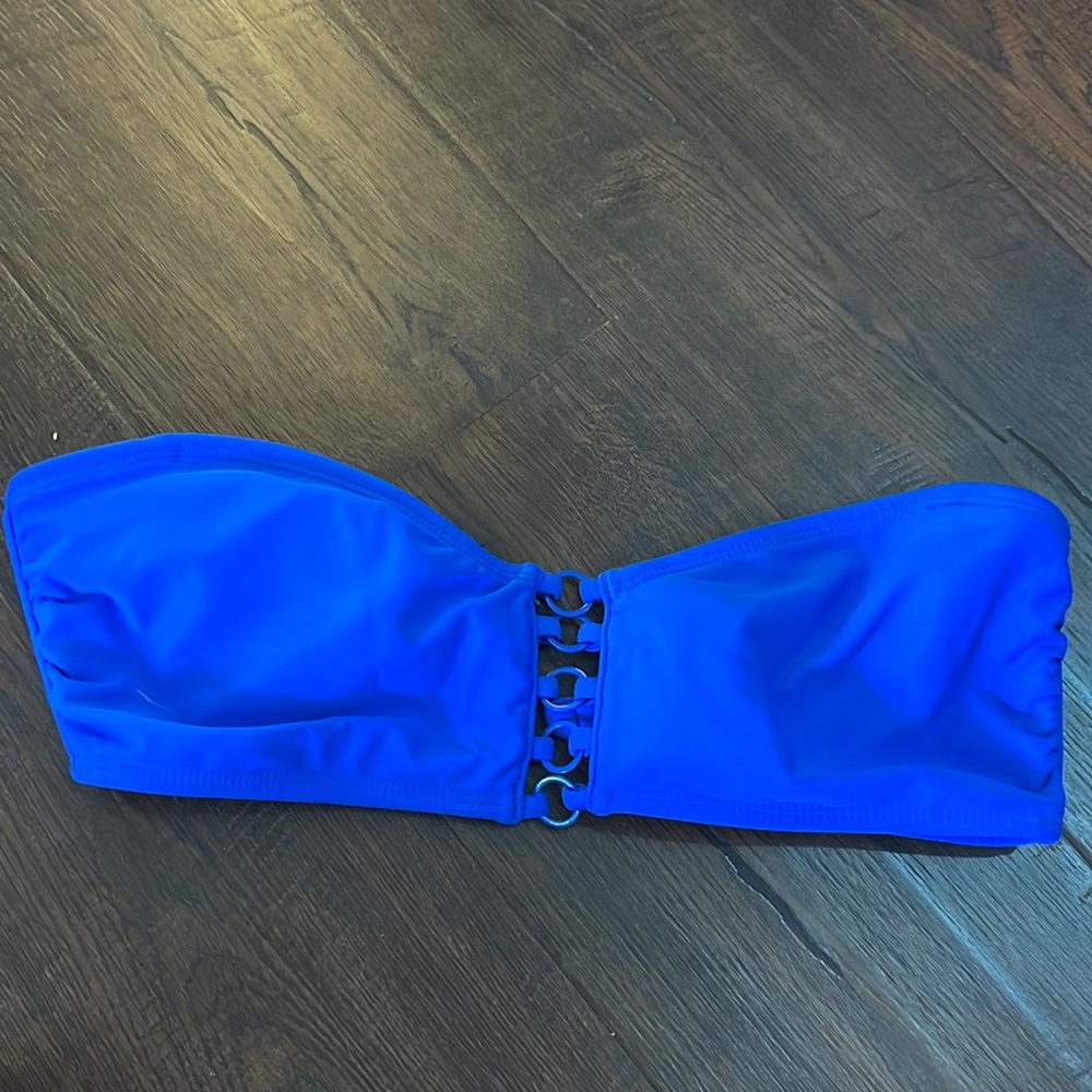 Strapless bikini top